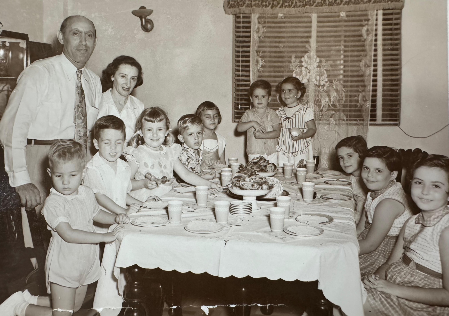 Celebración de cumpleaños de Shirley Stein, Colón, Panamá, c. 1950s